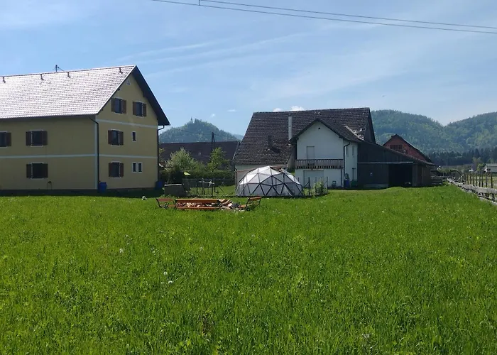 Nepo * Peratschitzen